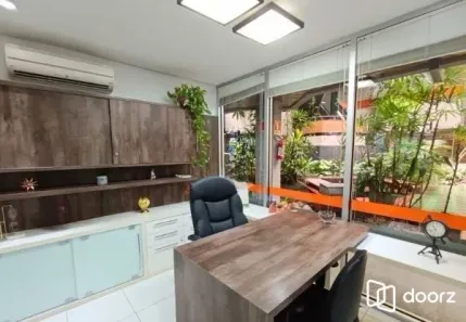 Sala Comercial com 4 Quartos à venda, 226m² no Higienópolis, Porto Alegre