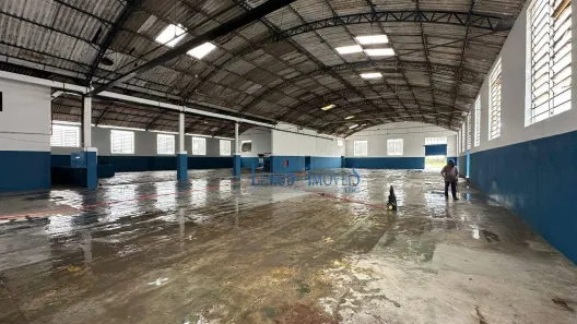 Galpão/Depósito/Armazém para alugar, 2450m² no Casa Grande, Diadema