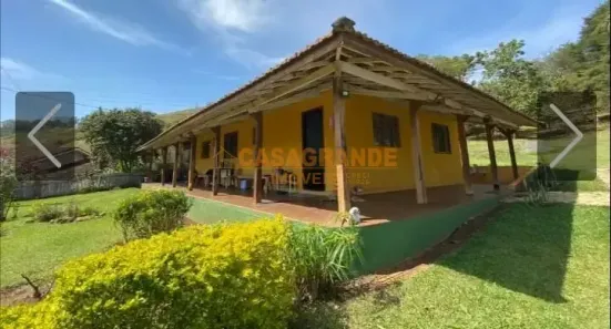 Fazenda/Sítio com 3 Quartos à venda, 120m² no Centro, Sapucaí-Mirim