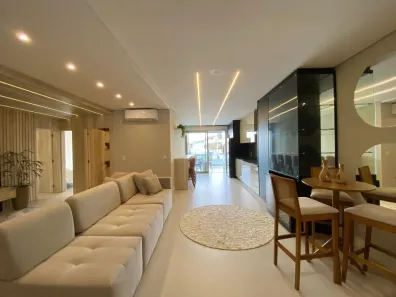Apartamento com 3 Quartos à venda, 180m² no Jurerê, Florianópolis