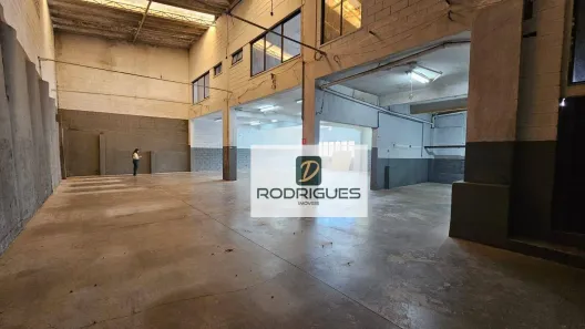 Galpão/Depósito/Armazém à venda, 631m² no Serraria, Diadema