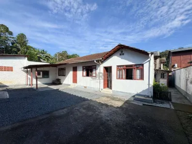 Casa com 3 Quartos à venda, 250m² no Itoupava Central, Blumenau