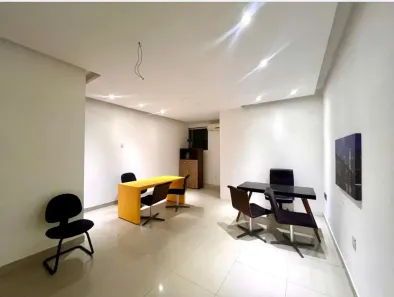 Prédio Comercial com 7 Quartos para alugar, 500m² no Sacramenta, Belém