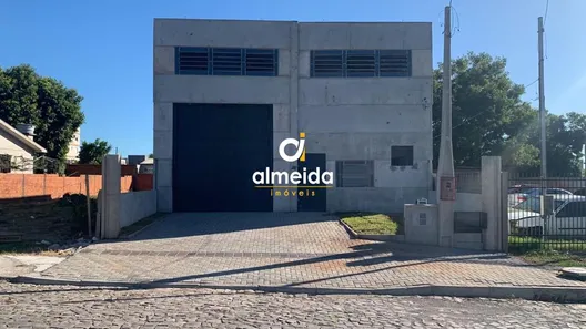 Galpão/Depósito/Armazém com 1 Quarto para alugar, 200m² no Nossa Senhora de Lourdes, Santa Maria