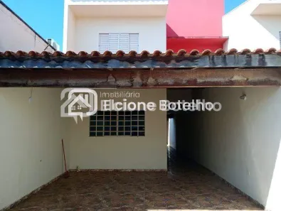 Sobrado com 3 Quartos à venda, 130m² no Alto Umuarama, Uberlândia