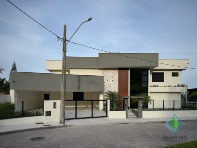 Sobrado com 3 Quartos à venda, 369m² no Ponta de Baixo, São José