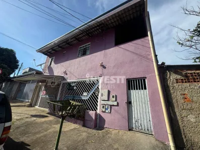 Casa com 2 Quartos para alugar, 90m² no Setor Leste Universitário, Goiânia