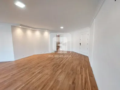 Apartamento com 3 Quartos para alugar, 157m² no Centro, Florianópolis