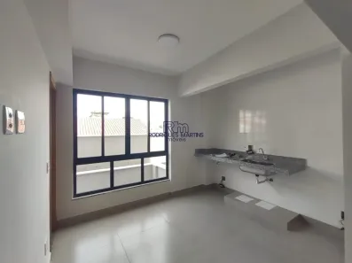 Apartamento para alugar, 19m² no Carlos Prates, Belo Horizonte