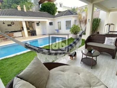 Casa de Condomínio com 4 Quartos à venda, 270m² no Jardim Carioca, Rio de Janeiro