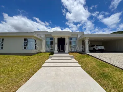 Casa com 3 Quartos para alugar, 450m² no São Martinho, Tubarão