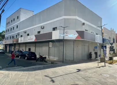 Prédio Comercial para alugar, 300m² no Centro, Teresina