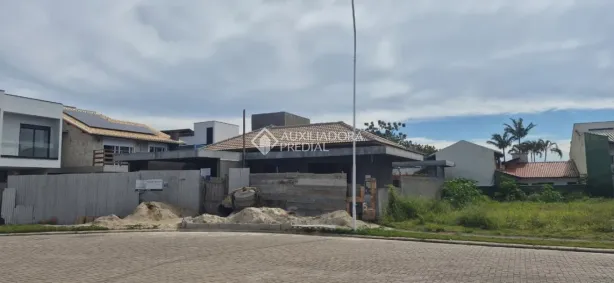 Casa com 4 Quartos à venda, 251m² no Campeche, Florianópolis