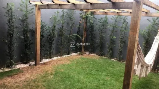 Casa com 2 Quartos à venda, 96m² no Jardim Elza Amuí II, Uberaba