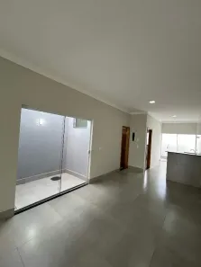 Casa com 2 Quartos à venda, 68m² no São Jorge, Uberlândia