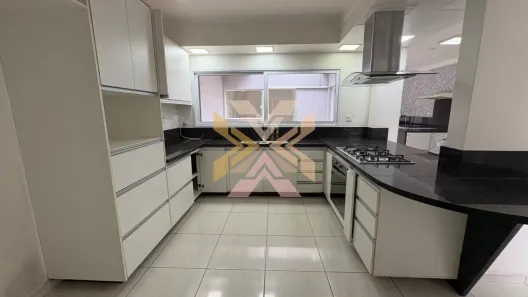 Sobrado com 2 Quartos à venda, 258m² no Vila Mogilar, Mogi das Cruzes