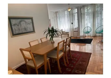 Apartamento com 2 Quartos para alugar, 80m² no Copacabana, Rio de Janeiro