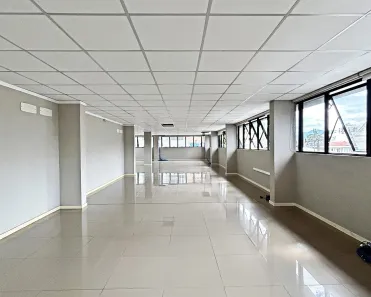 Sala Comercial para alugar, 476m² no Centro, Joinville