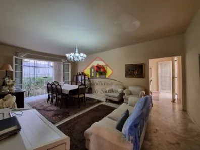 Casa com 3 Quartos para alugar, 240m² no Centro, Taubaté