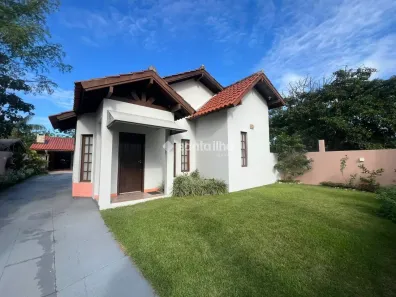 Casa com 3 Quartos à venda, 200m² no Campeche, Florianópolis