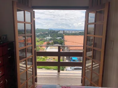 Sobrado com 3 Quartos à venda, 200m² no Jardim Rio das Pedras, Cotia