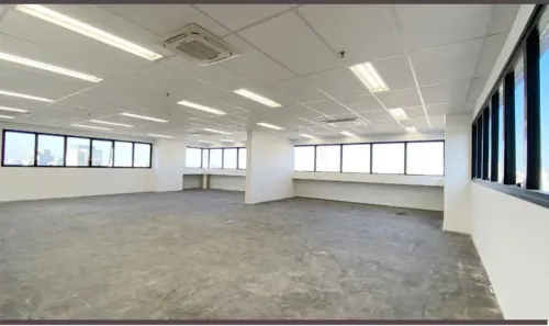 Prédio Comercial para venda ou aluguel, 3600m² no Liberdade, São Paulo