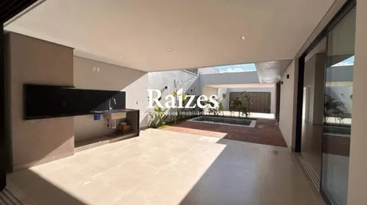 Casa com 3 Quartos à venda, 222m² no Jardim Karaíba, Uberlândia