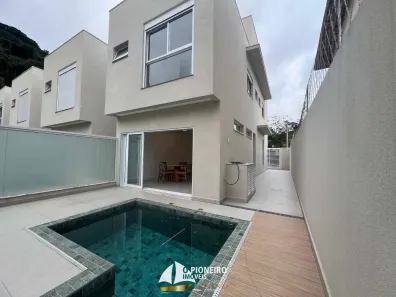 Casa de Condomínio com 3 Quartos para venda ou aluguel, 145m² no Bairro de Juquehy, São Sebastião