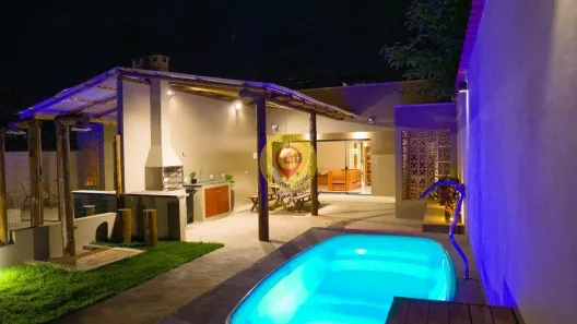 Casa com 2 Quartos para alugar, 245m² no Boracéia, São Sebastião