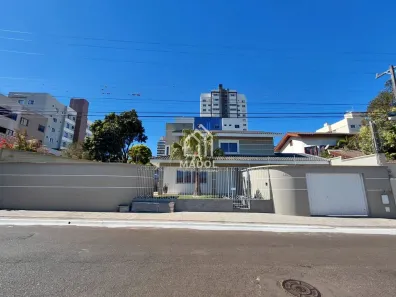Casa com 4 Quartos à venda, 305m² no Oficinas, Ponta Grossa