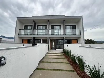 Sobrado com 2 Quartos à venda, 80m² no Guarda do Cubatão, Palhoça