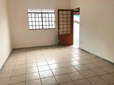 Casa com 2 Quartos para alugar, 60m² no Aarão Reis, Belo Horizonte