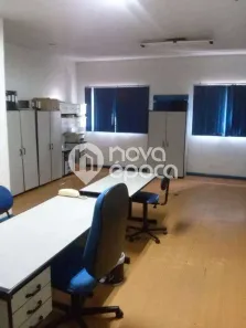 Prédio Comercial com 3 Quartos à venda, 738m² no Praça da Bandeira, Rio de Janeiro