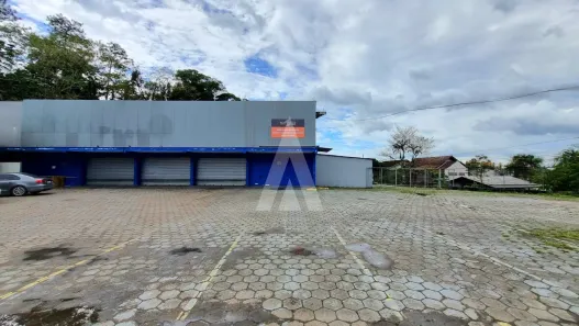 Ponto Comercial para alugar, 739m² no Floresta, Joinville