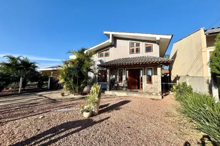 Casa com 3 Quartos à venda, 162m² no Califórnia, Nova Santa Rita