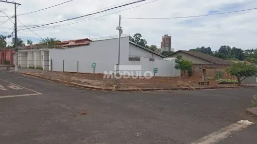 Lote/Terreno à venda, 360m² no Cidade Jardim, Uberlândia