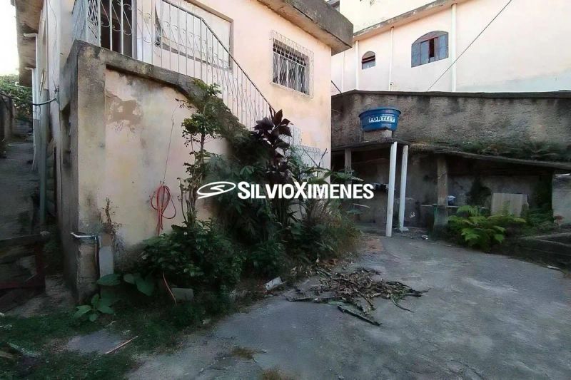 Casa com 4 quartos — Serra, Belo Horizonte