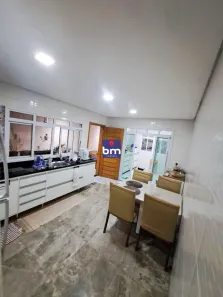 Casa com 3 Quartos à venda, 200m² no Interlagos, São Paulo