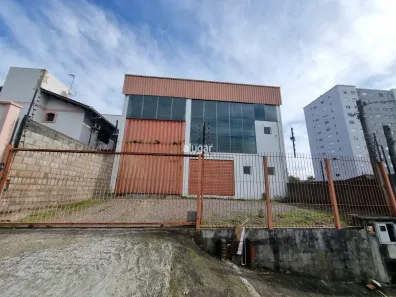 Galpão/Depósito/Armazém para alugar, 300m² no Cidade Nova, Caxias do Sul