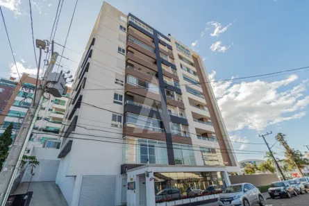 Apartamento com 4 Quartos para alugar, 186m² no Santo Antônio, Joinville