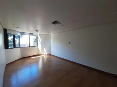 Sala Comercial com 1 Quarto à venda, 39m² no Mont Serrat, Porto Alegre