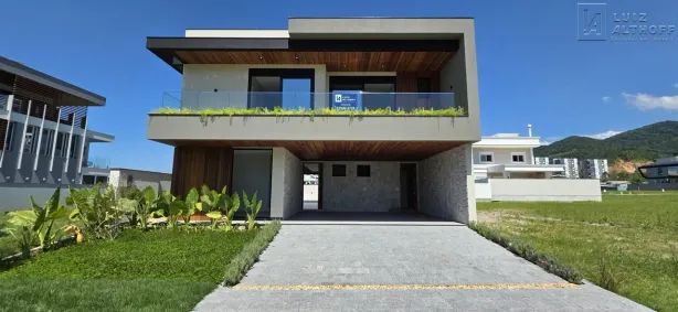 Casa de Condomínio com 4 Quartos à venda, 282m² no Pedra Branca, Palhoça