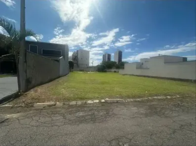 Lote/Terreno à venda, 250m² no Parque São Luís, Taubaté