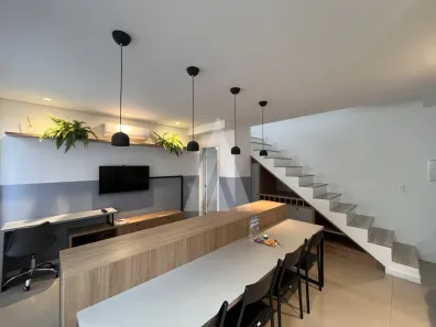 Apartamento com 2 Quartos para alugar, 57m² no Centro, Joinville
