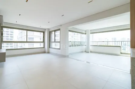 Apartamento com 4 Quartos para alugar, 150m² no Moema, São Paulo