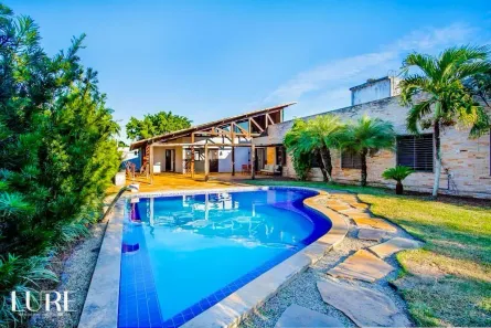 Casa com 4 Quartos à venda, 1000m² no Candelária, Natal
