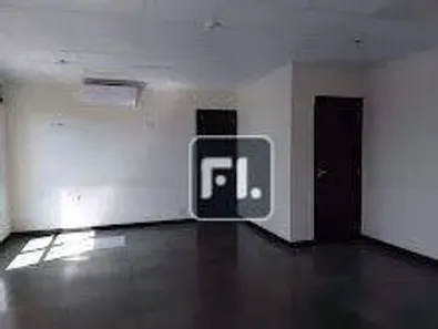 Sala Comercial para alugar, 132m² no Barra Funda, São Paulo