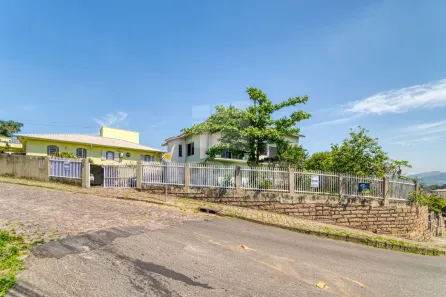 Casa com 4 Quartos à venda, 202m² no Oficinas, Tubarão