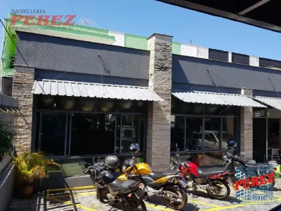 Imóvel Comercial com 3 Quartos à venda, 553m² no Centro, Londrina