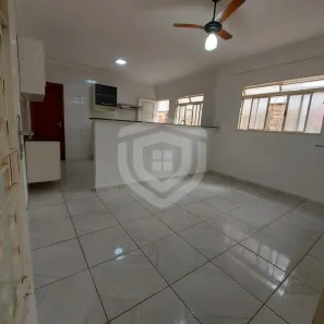 Casa com 3 Quartos para alugar, 162m² no Vila Industrial, Bauru